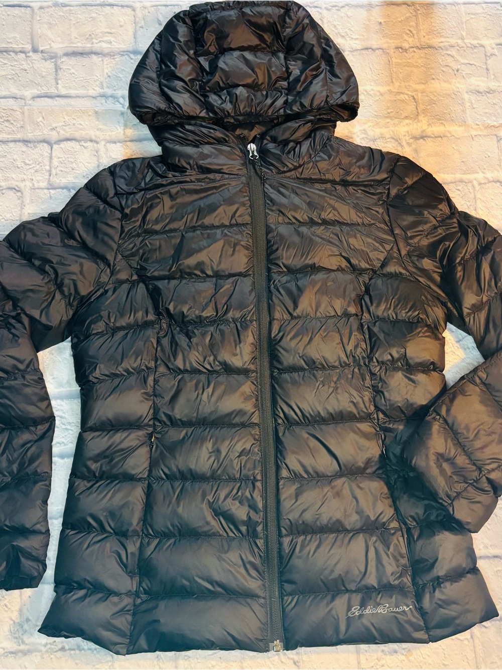 Women’s Eddie Bauer Puffer Jacket EB650 Black size medium